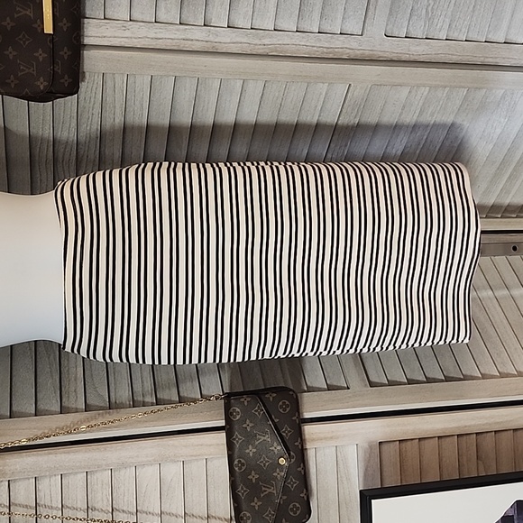 Charolette Russe brand pencil skirt - Picture 5 of 7